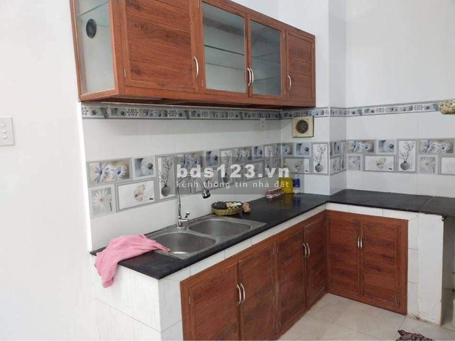 Tiện ích phong phú gần vòng xoay dân chủ, công viên Lê Thị Riêng, chợ Hoà Hưng, siêu thị