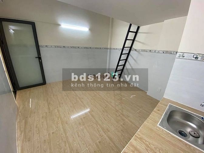 Phòng tân bình, giờ tự do, không chung chủ, cho nuôi pet gần sân bay