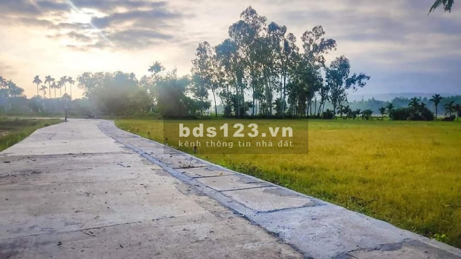 Đất nền gần chợ Lệ Trạch, trường học, trục đường chính, đất đã có sổ, giá chỉ từ 480tr
