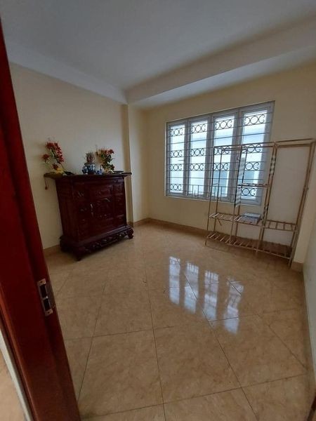 10m ra mặt đường Láng, nhà 4 tầng xách vali về ở luôn, ngõ thông các ngả giá bán 4.35 tỷ