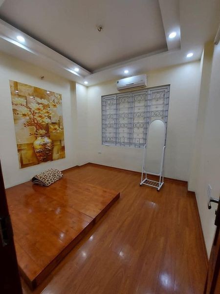 10m ra mặt đường Láng, nhà 4 tầng xách vali về ở luôn, ngõ thông các ngả giá bán 4.35 tỷ