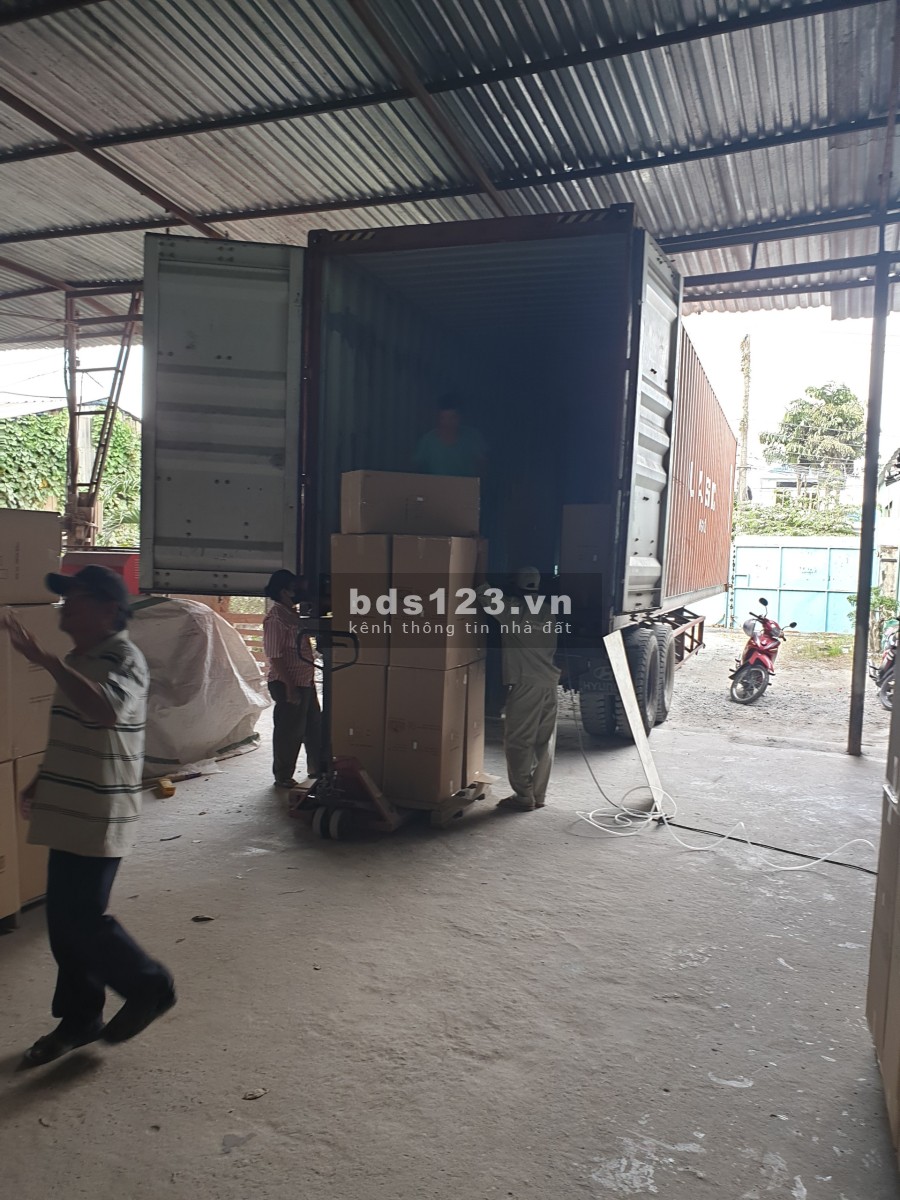 Cho thuê kho đường Bưng Ông Thoàn diện tích sử dụng 2500m2 giá 180 triệu/tháng
