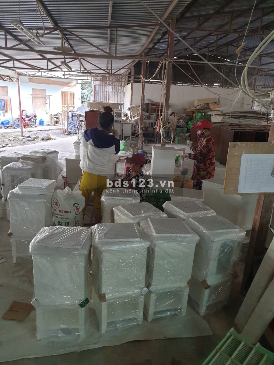Cho thuê kho đường Bưng Ông Thoàn diện tích sử dụng 2500m2 giá 180 triệu/tháng