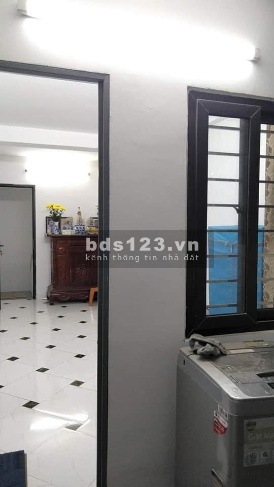 Cần bán nhà nguyên căn chính chủ mặt phố vị trí đắc địa, ô tô qua lại thuận tiện, sầm uất