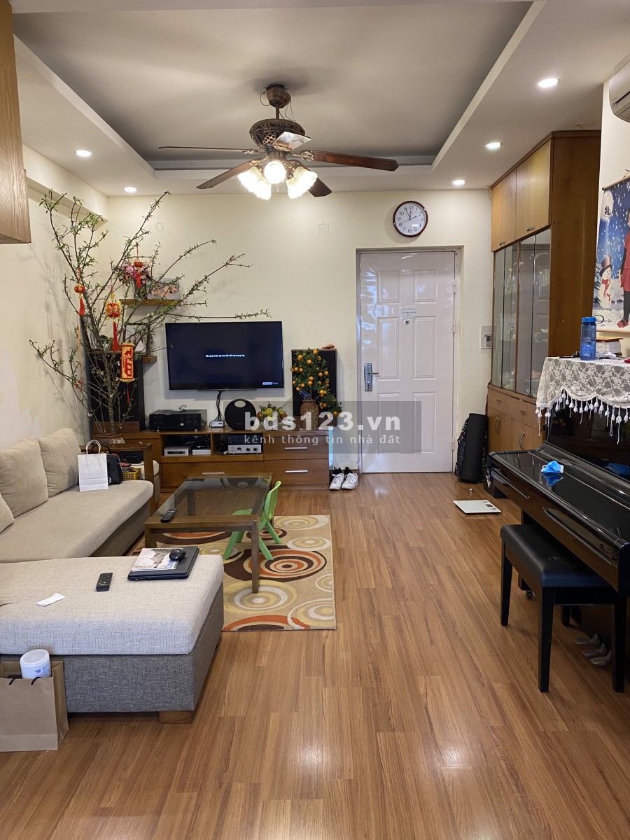 Cho thuê căn hộ chung cư B14 Kim Liên - Phạm Ngọc Thạch giá 11 triệu/tháng, tiện ích đủ
