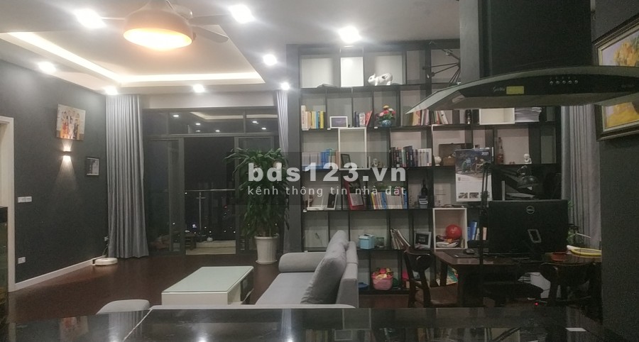 Chính chủ cần bán căn hộ chung cư cao cấp Sunsquare, ngay ngã tư lê đức thọ, diện tích 105m2