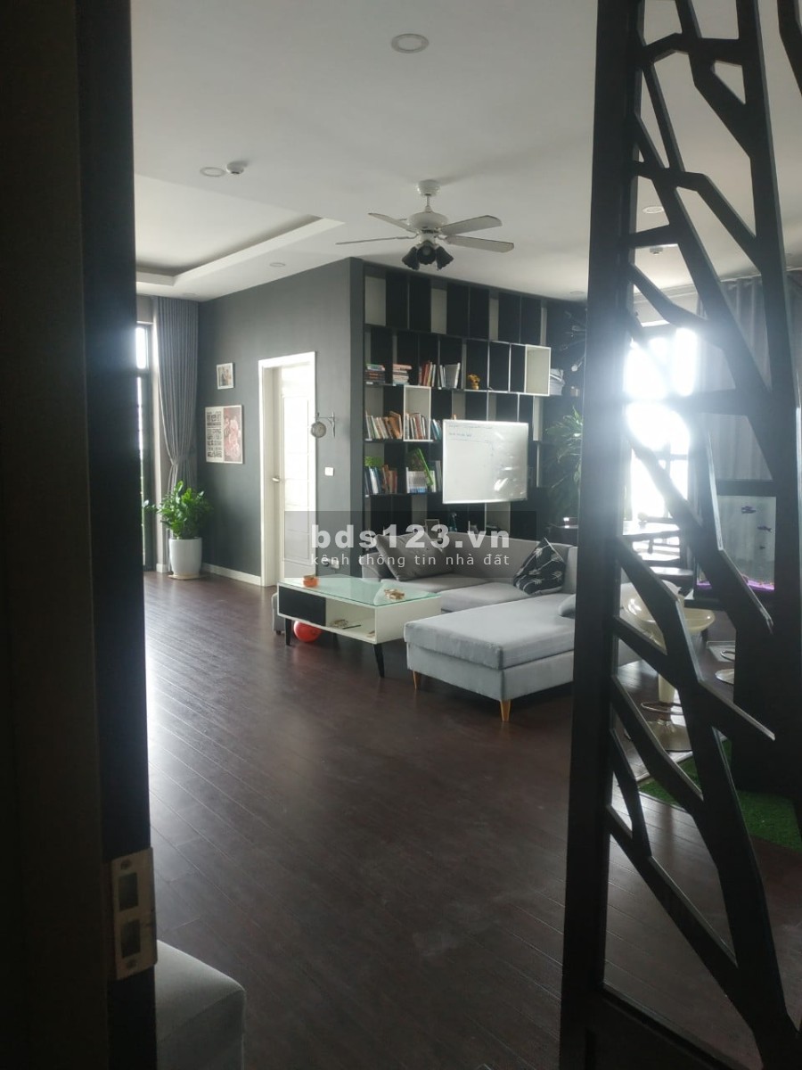 Chính chủ cần bán căn hộ chung cư cao cấp Sunsquare, ngay ngã tư lê đức thọ, diện tích 105m2