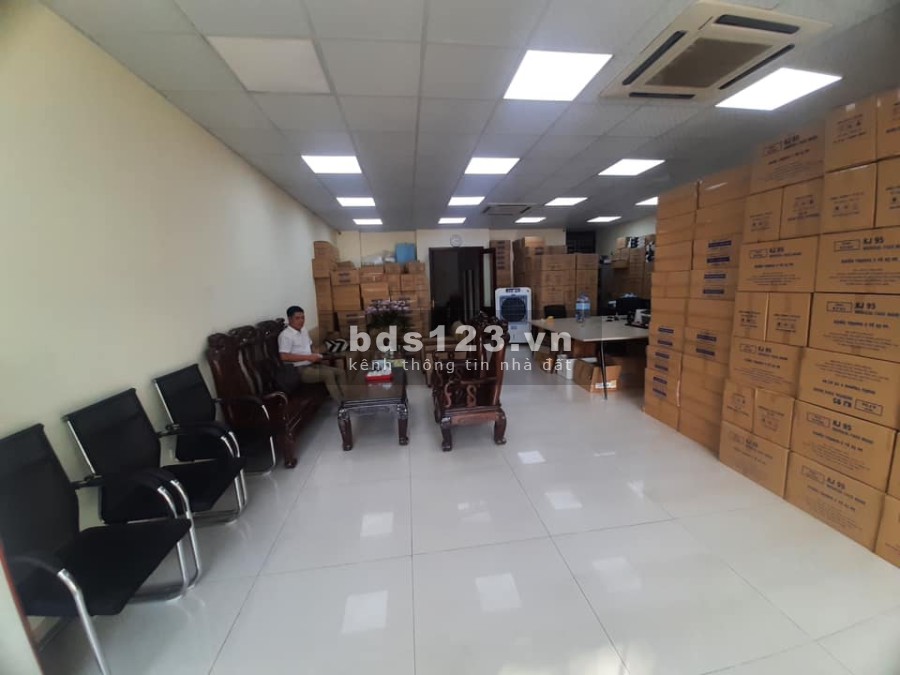 Cần bán gấp tòa nhà văn phòng cực đẹp tại phố Trần Thái Thông, Cầu Giấy 150m2 x 7 tầng