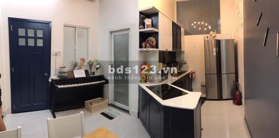 Nhà nguyên căn đẹp mặt tiền Quận 2 diện tích sử dụng 65.3m2 giá bán chỉ 6tỷ3 sổ sẵn