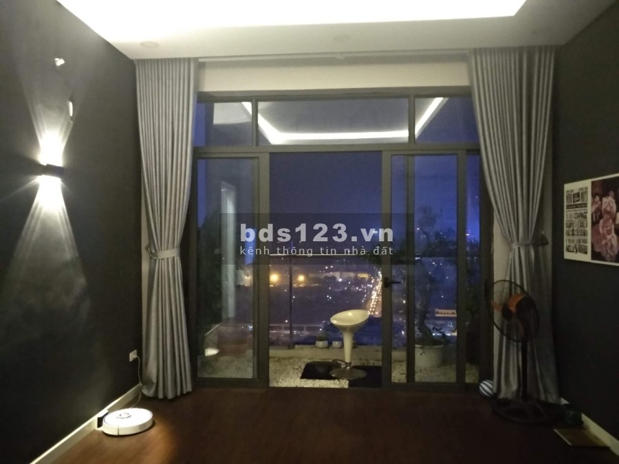 Chính chủ cần bán căn hộ chung cư cao cấp Sunsquare, ngay ngã tư lê đức thọ, diện tích 105m2