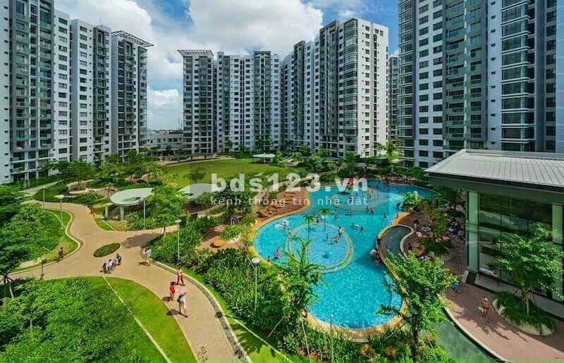 Bán gấp 2pn full nội thất view hồ bơi khu Emerald dự án Celadon City giá bán 3.4 tỷ