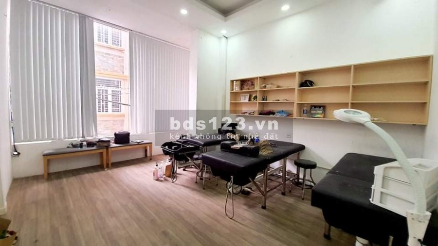 Bán nhà vị trí đẹp đường Nguyễn Thị Minh Khai, phường Đa Kao, Quận 1. Giá 14,5 tỷ
