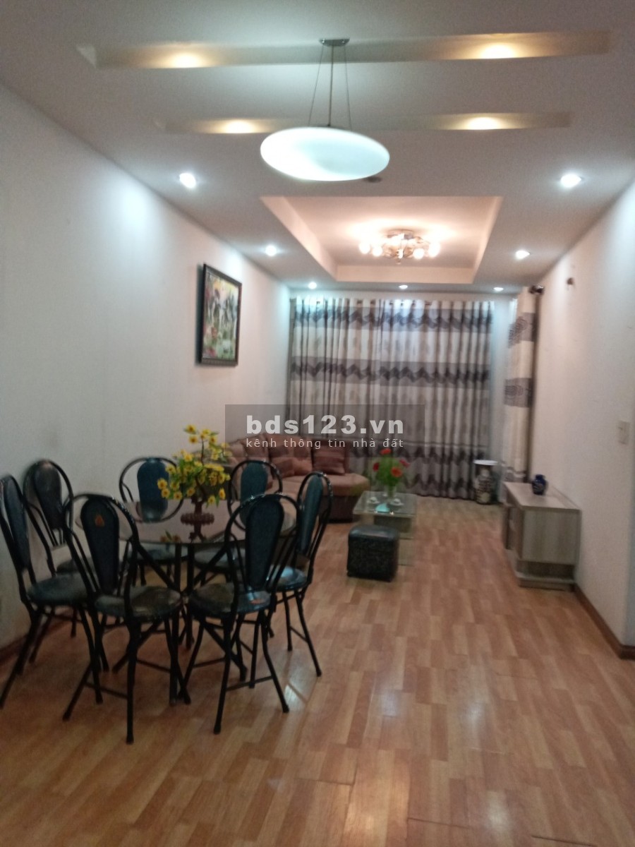 Cho thuê căn hộ CC The Morning Star quận Bình Thạnh, 3 phòng ngủ, 2 phòng WC, bếp, phòng khách.