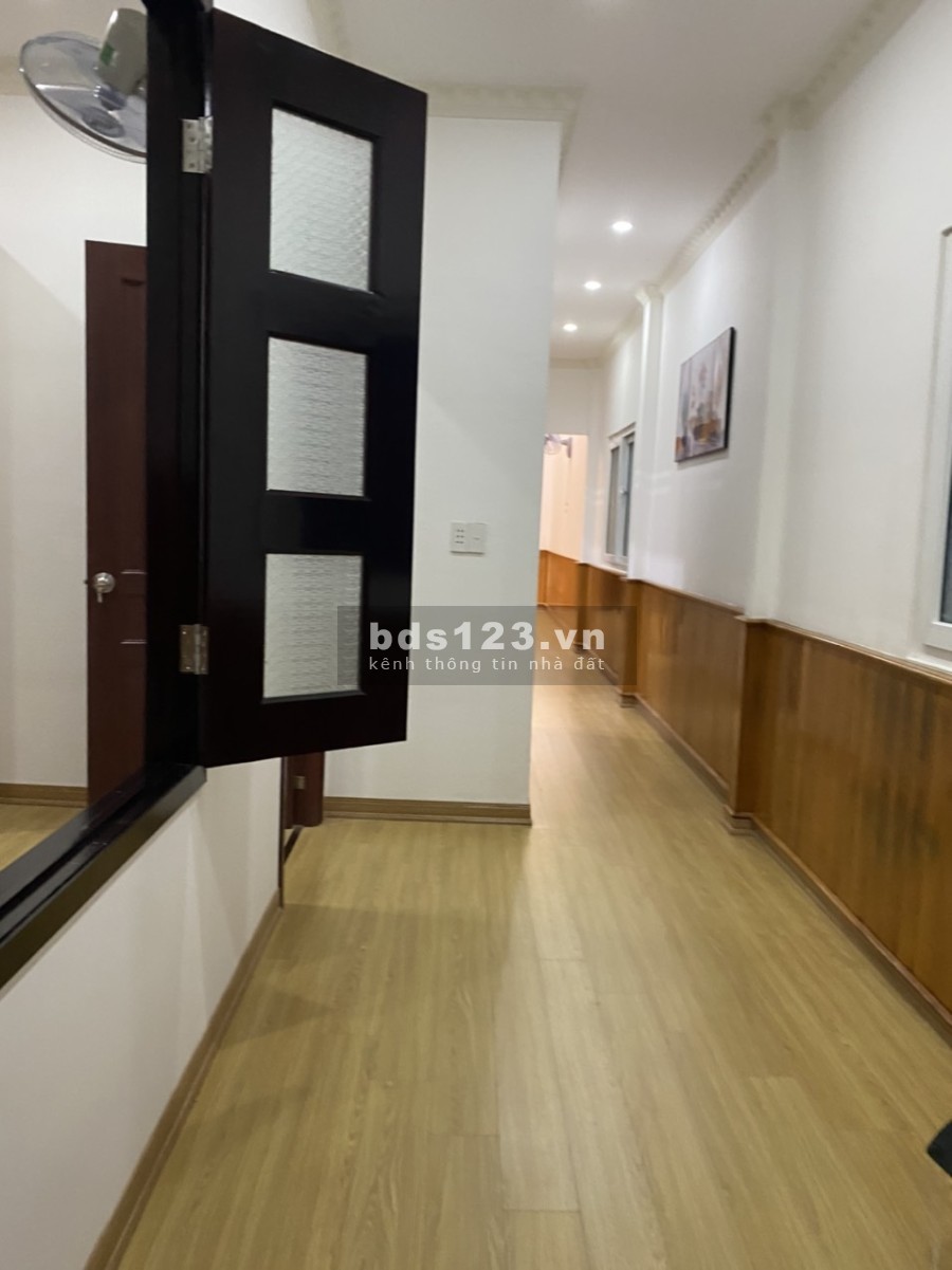Bán gấp nhà 2 Mặt Tiền đường SămBrăm đối diện Trường Đại Học Tây Nguyên chợ Đê ngã 3 Eakao 200m