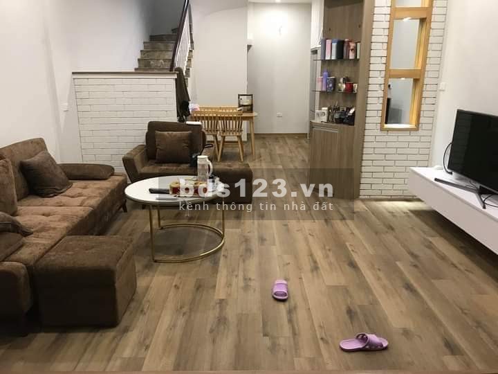 Bán nhà nguyên căn siêu hot ngõ 535 Lạc Long Quân, diện tích 45m×4, mt 4.5m, giá bán 5.9 tỷ