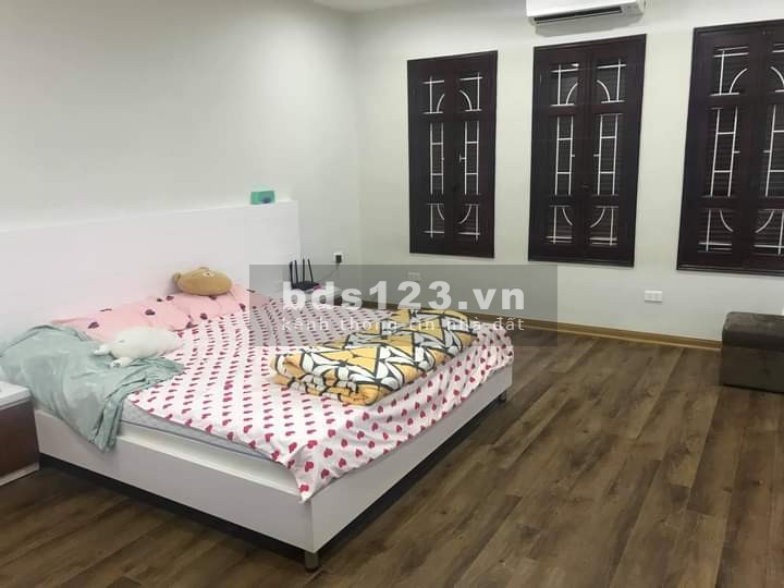 Bán nhà nguyên căn siêu hot ngõ 535 Lạc Long Quân, diện tích 45m×4, mt 4.5m, giá bán 5.9 tỷ