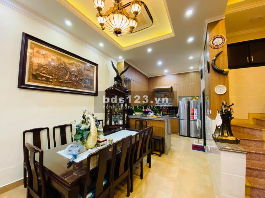 Bán nhà Hoàng Văn Thái, Quận Thanh Xuân, phân lô Quân Đội dtsd 102m2, 5 tầng, nhỉnh 14 tỷ