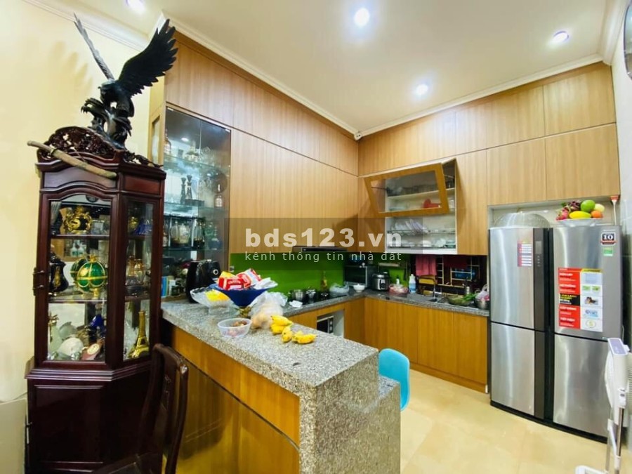 Bán nhà Hoàng Văn Thái, Quận Thanh Xuân, phân lô Quân Đội dtsd 102m2, 5 tầng, nhỉnh 14 tỷ