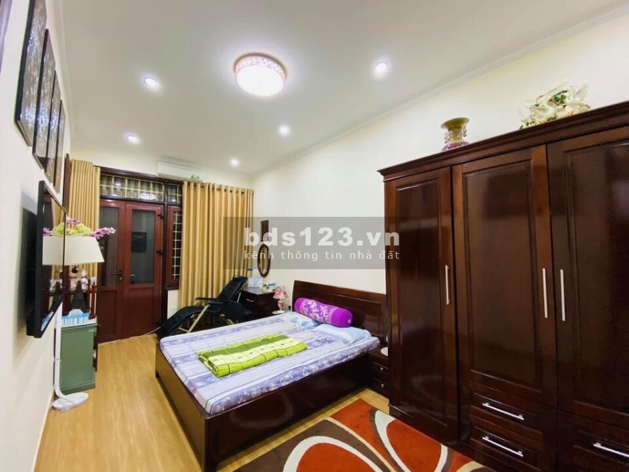 Bán nhà Hoàng Văn Thái, Quận Thanh Xuân, phân lô Quân Đội dtsd 102m2, 5 tầng, nhỉnh 14 tỷ