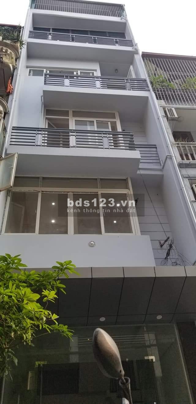 Cần bán gấp nhà ngõ 23 Xuân La, Quận Tây Hồ, sổ đỏ vuông vắn chờ giao dịch lh 0975048581