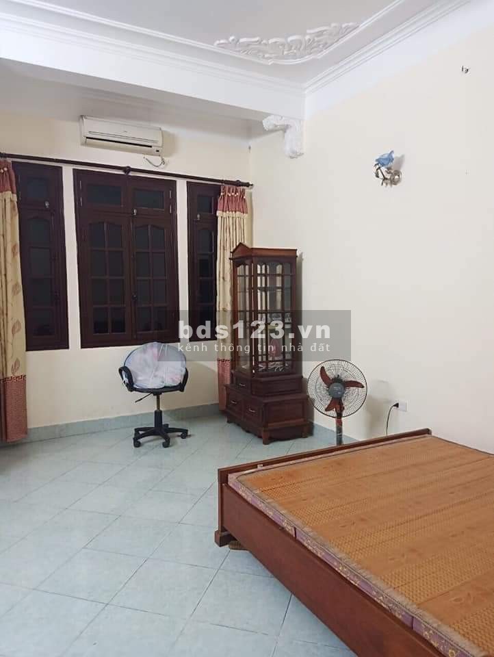 Bán nhà nguyên căn đẹp diện tích to giá tiền nhỏ 1 bước ra phố, giá bán 4.85 tỷ, sổ sẵn