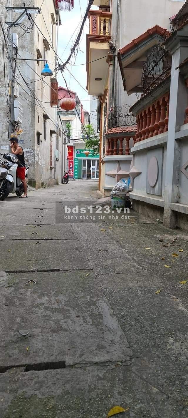 Bán nhà nguyên căn đẹp diện tích to giá tiền nhỏ 1 bước ra phố, giá bán 4.85 tỷ, sổ sẵn