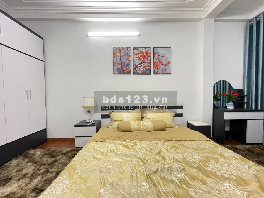 Cần bán gấp nhà ngõ 23 Xuân La, Quận Tây Hồ, sổ đỏ vuông vắn chờ giao dịch lh 0975048581