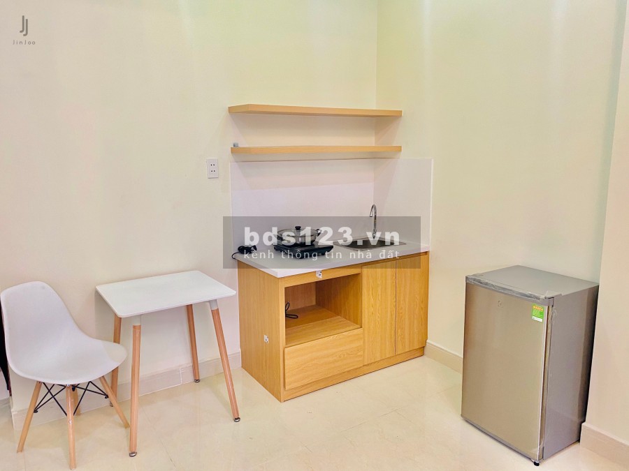 JinJoo Hoàng Hoa Thám Bình Thạnh giá chỉ từ 5tr4 liên hệ xem phòng 0777860004