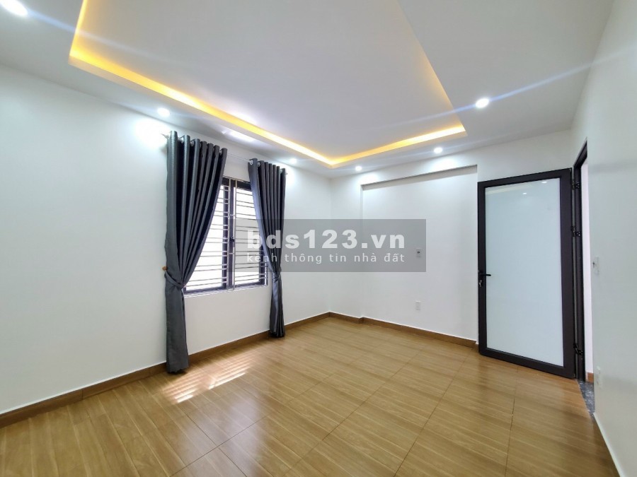 Bán nhà 3 tầng trong ngõ Bùi Thị Từ Nhiên ( cách đường BTN 50m), liên hệ 0866179352