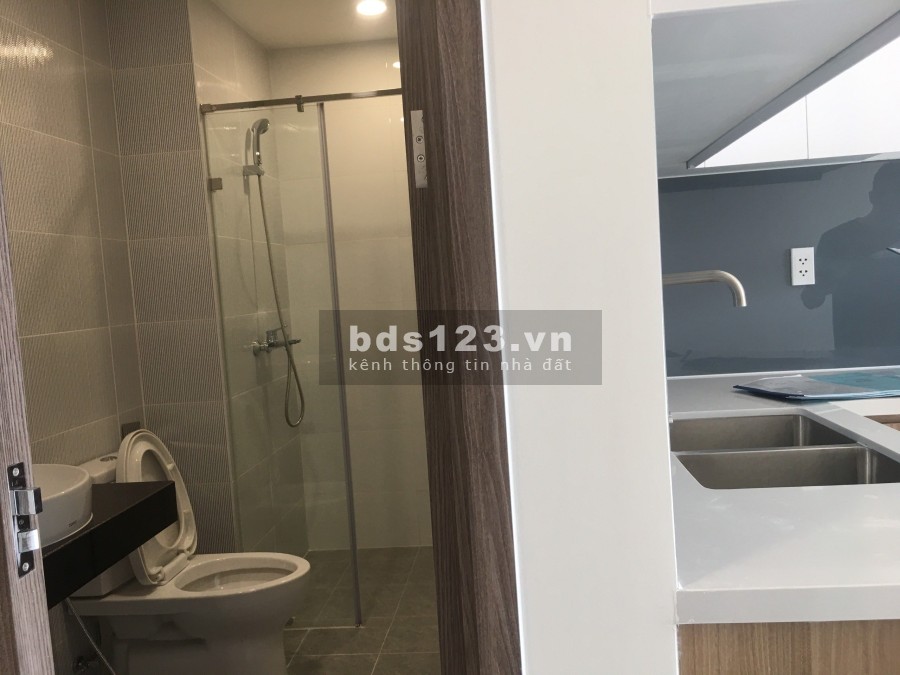 Cần nhượng lại căn hộ 2 phòng ngủ diện tích 62m2, vào ở ngay, liên hệ 0899303931