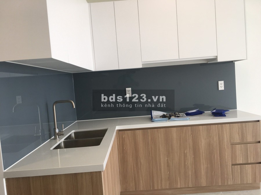 Cần nhượng lại căn hộ 2 phòng ngủ diện tích 62m2, vào ở ngay, liên hệ 0899303931