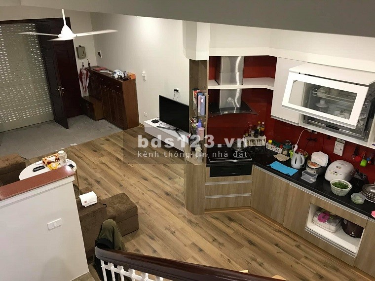 Bán nhà đường 28 Xuân La, ở sướng, dtsd 47m2, 4 tầng, mặt tiền 4.6m, giá 6 tỷ hơn