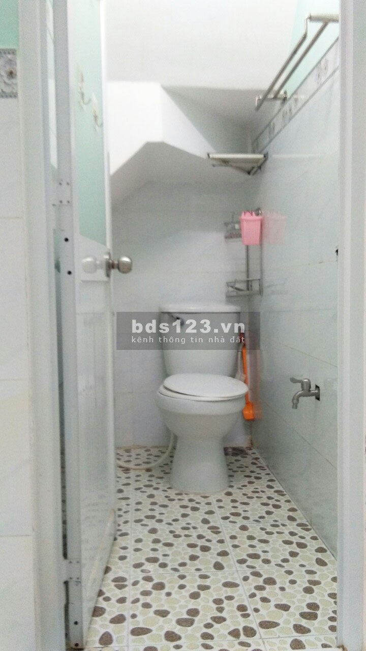 Bán nhà 1 lầu gần chợ Tân Quy, phường Tân Quy Quận 7, giấy tờ tay, nhà có nguồn gốc