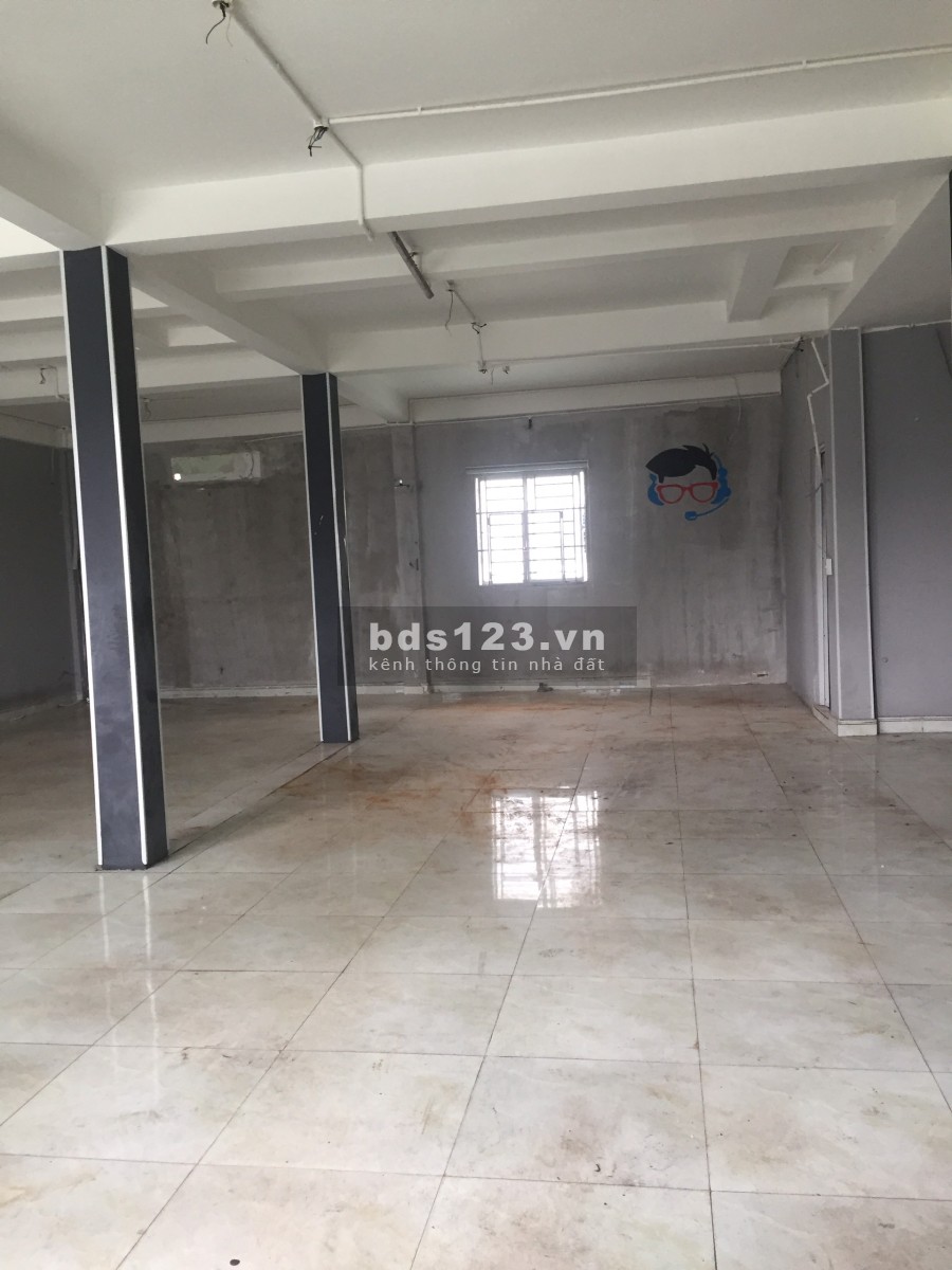 Chính chủ cho thuê mặt bằng Ung Văn Khiêm Bình Thạnh diện tích 300m2, 2 tầng