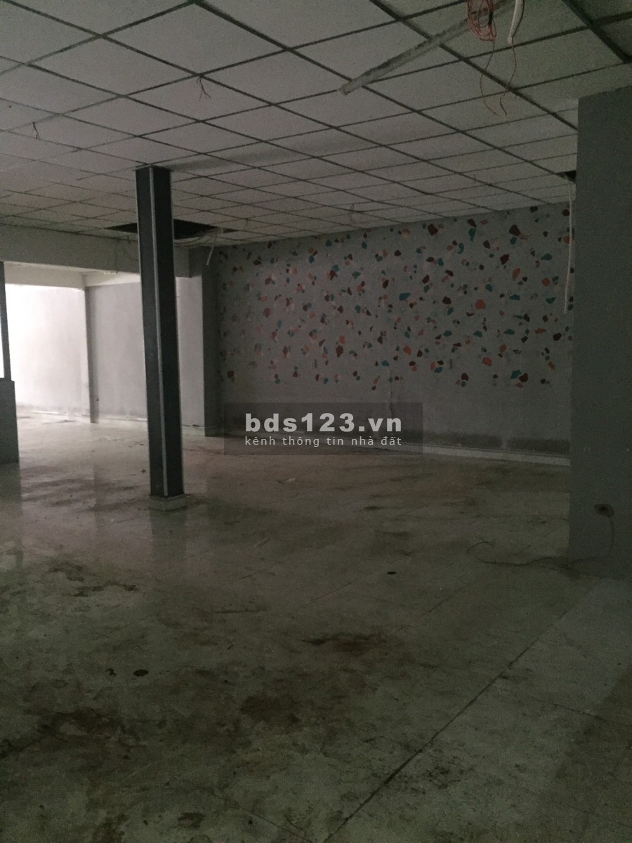 Chính chủ cho thuê mặt bằng Ung Văn Khiêm Bình Thạnh diện tích 300m2, 2 tầng