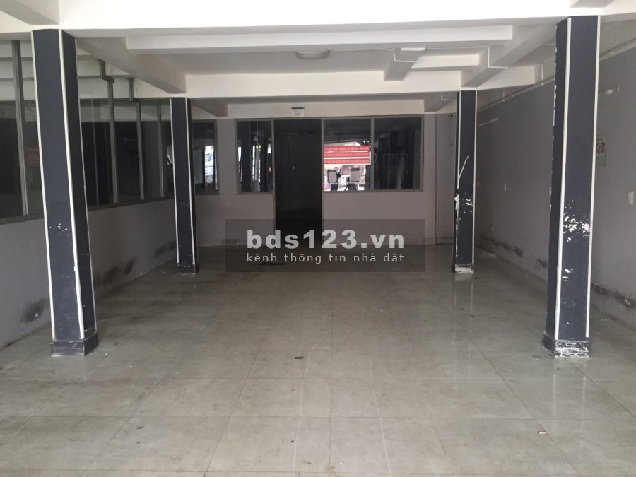 Chính chủ cho thuê mặt bằng Ung Văn Khiêm Bình Thạnh diện tích 300m2, 2 tầng
