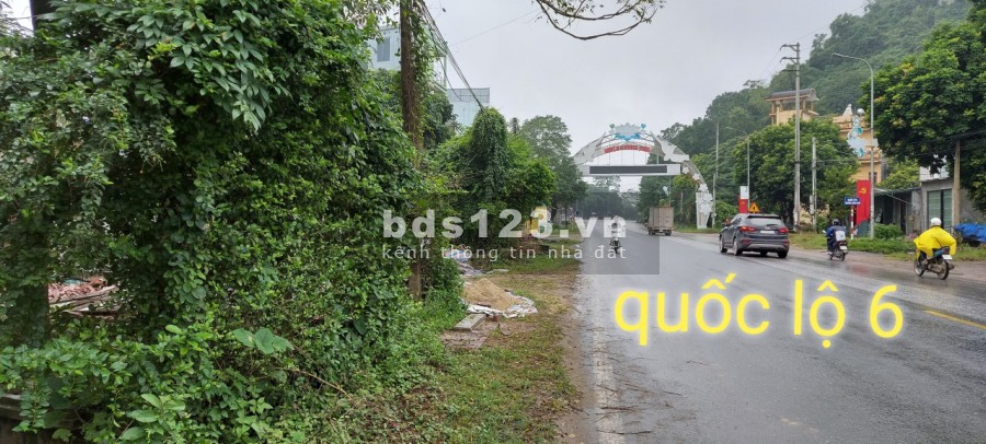 Cần bán gấp lô đất quá đẹp diện tích 320m2 ngay mặt đường Quốc Lộ 6, thị trấn Lương Sơn