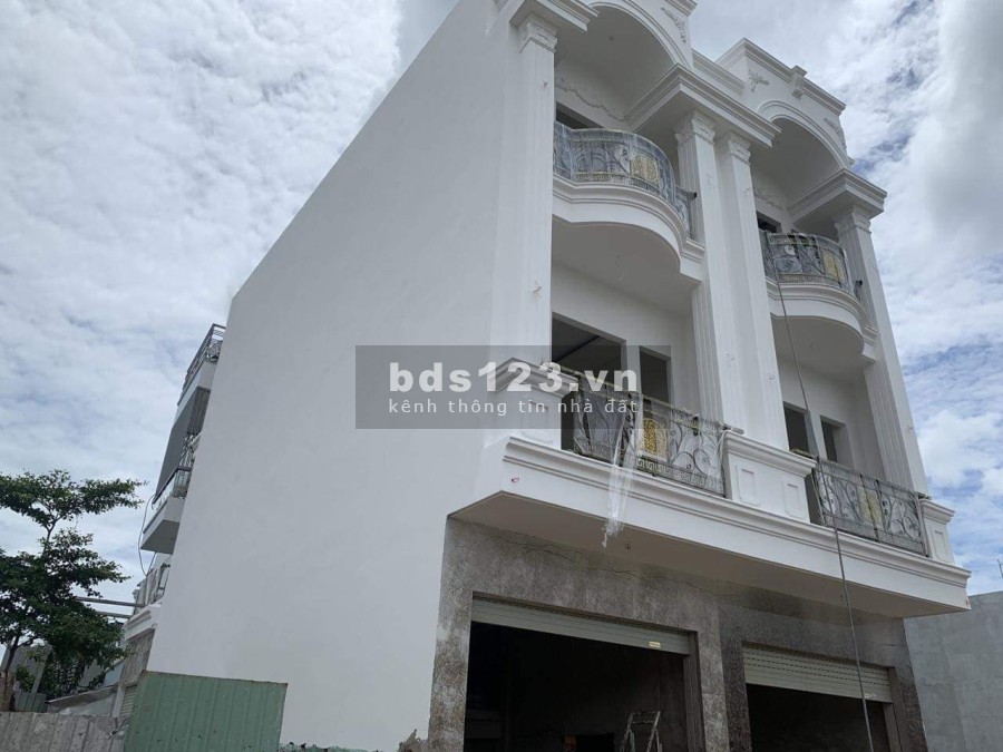 Nhà quận Bình Tân mới sổ hồng riêng chỉ 1.66 tỷ, cơ sở hạ tầng hoàn thiện, khu vực dân cư hiện hữu