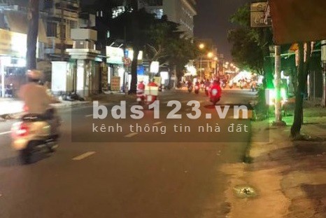 (Gò Vấp)bán nhà mặt tiền ngang lớn vị trí đẹp, Phạm Ngũ Lão, diện tích 65m2, 4 tầng, giá 11.5 tỷ
