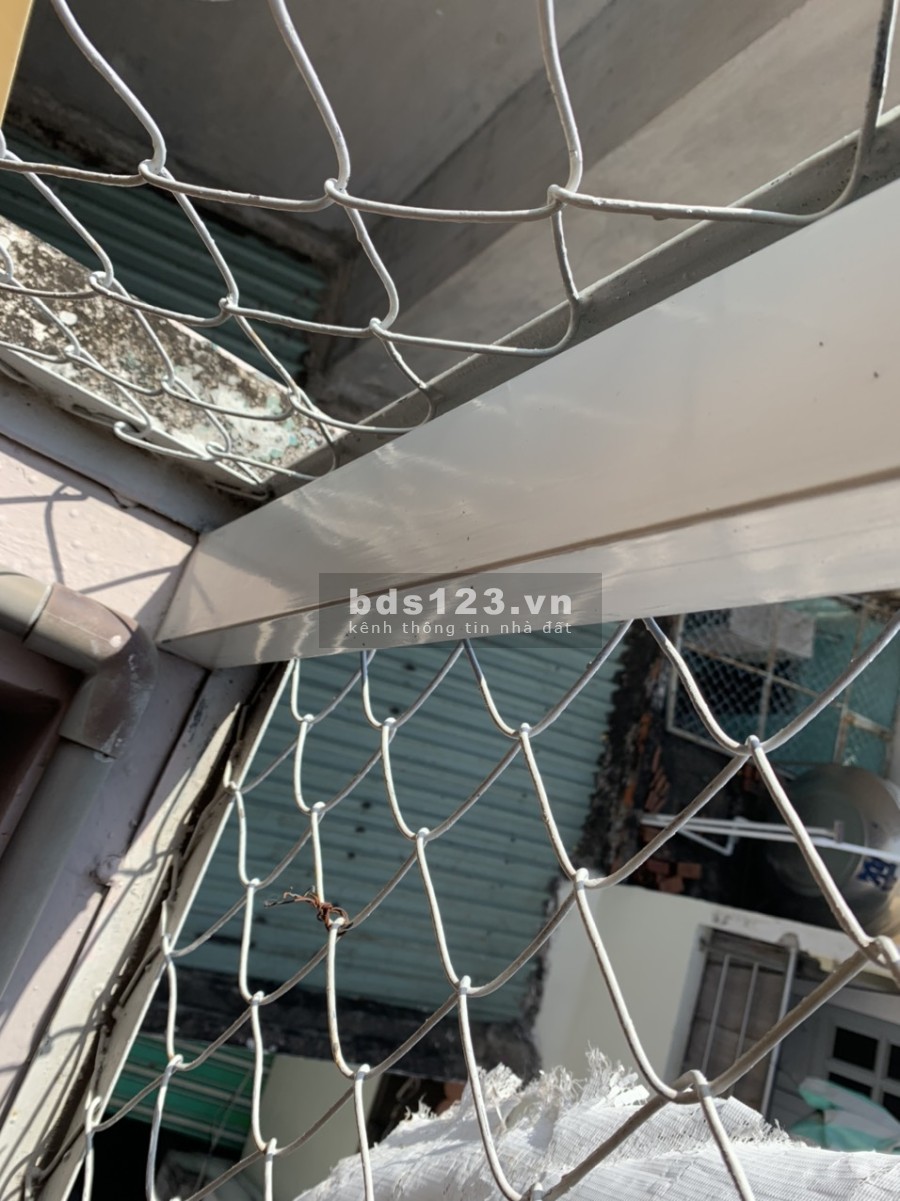 Cần tiền bán gấp nhà nguyên căn Quận 4 diện tích sử dụng (3,2x18) có nở hậu sổ sẵn