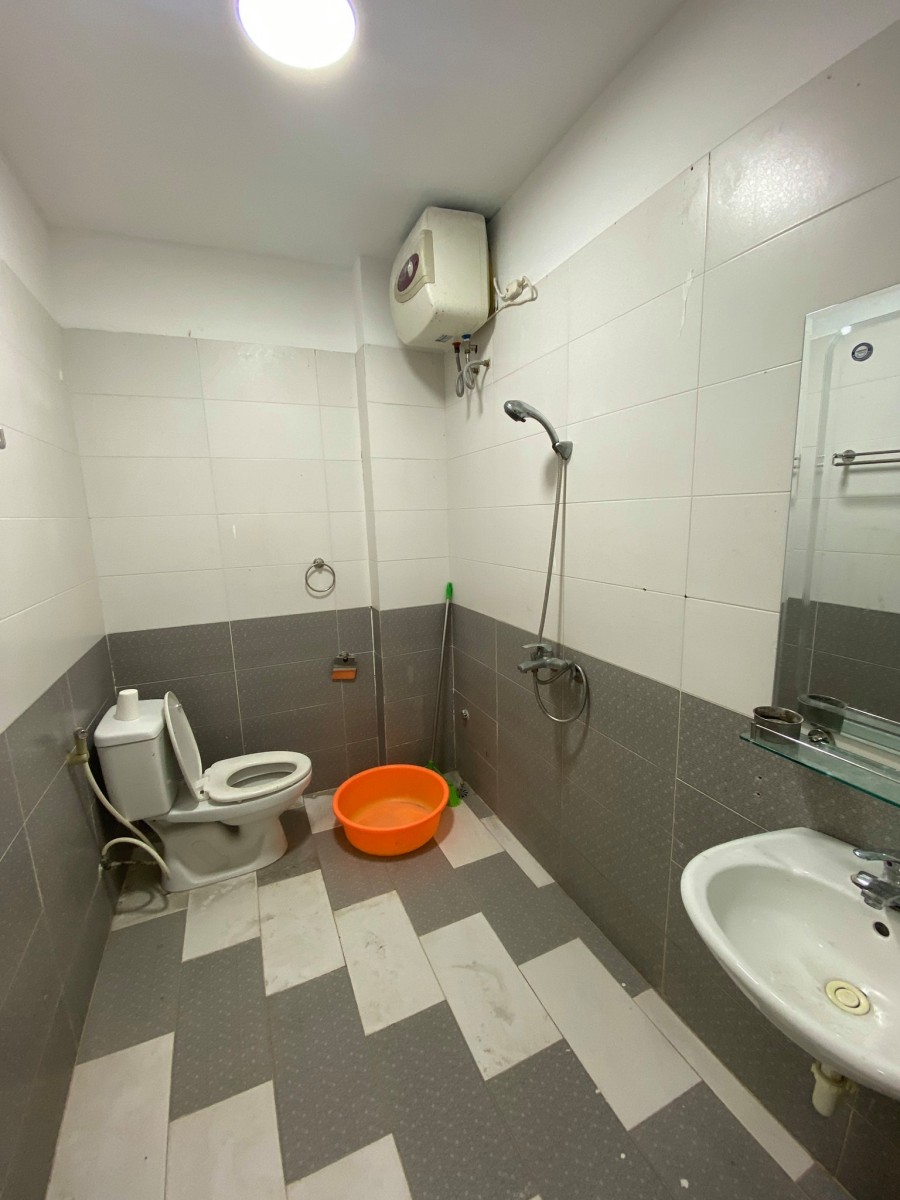 Bán nhà phân lô phố Lê Trọng Tấn, Thanh Xuân. Diện tích 38m2*5 tầng, ô tô gửi. Chỉ gần 4 tỷ