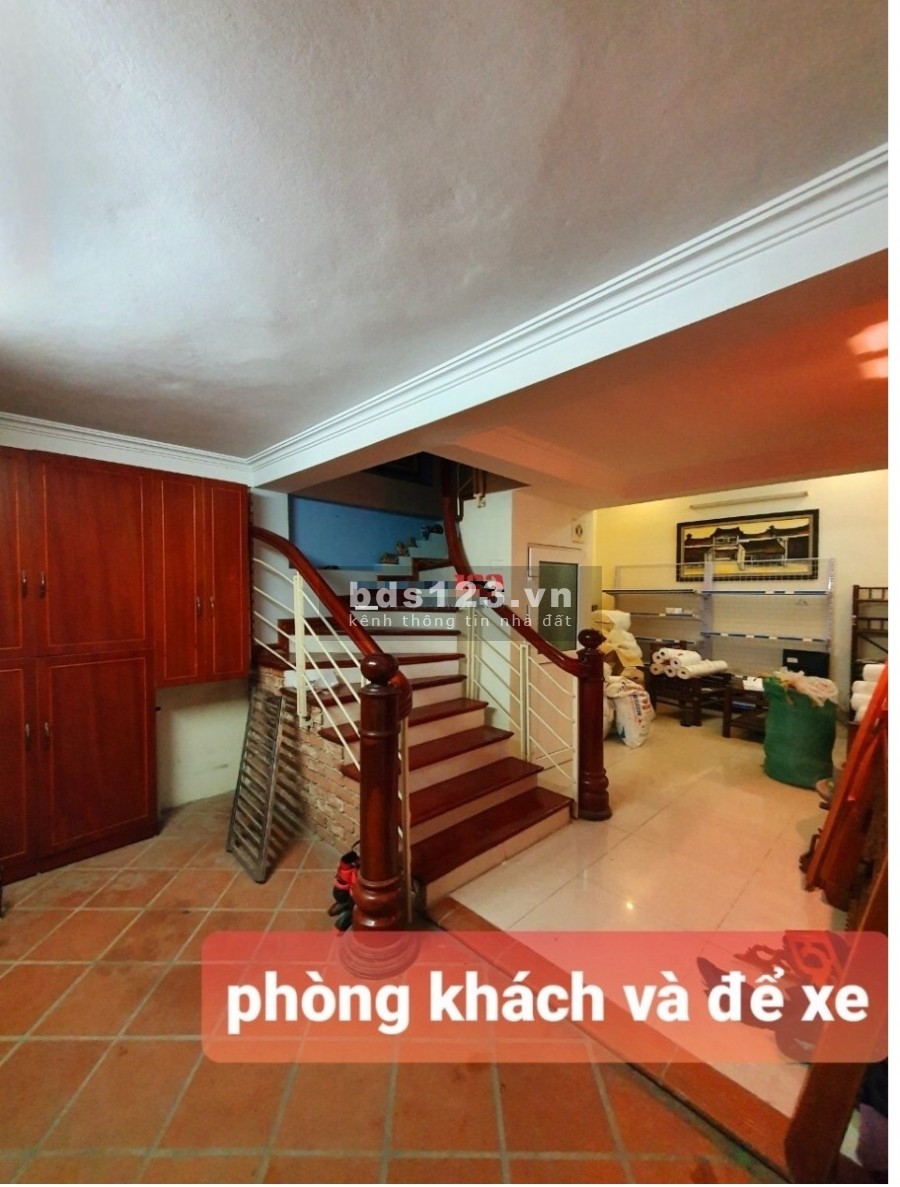 Cho thuê nhà 75 Phú Diễn, diện tích sử dụng 38m2 đúc 5 tầng, ô tô vào tận cửa giá 10 triệu/tháng