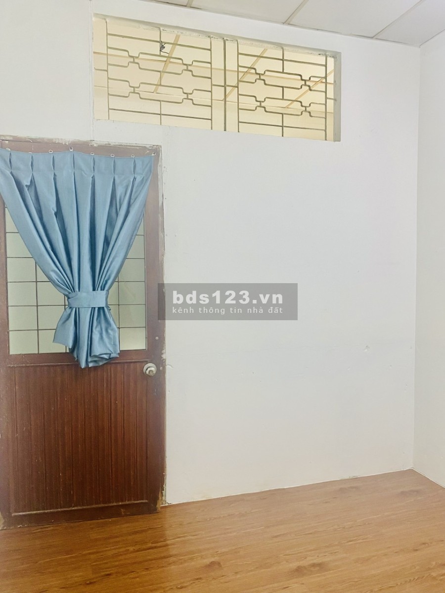 Chính chủ cho thuê nhà NC 1 trệt 1 lầu đường 10m tại Trần Đình Xu P Cô Giang Q1