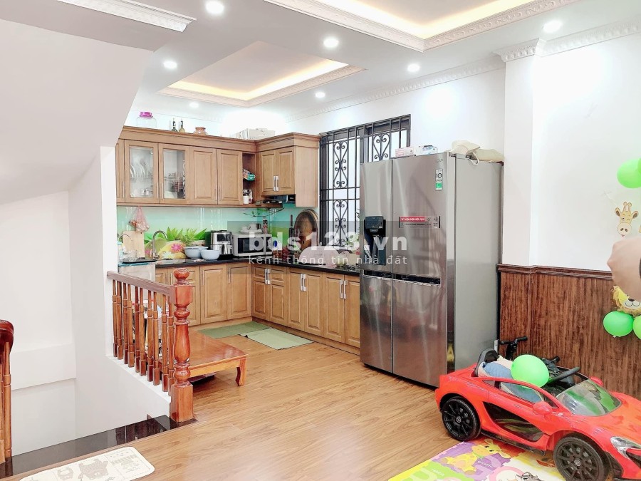Bán nhà phố Tạ Quang Bửu, Bách Khoa, gần Oto, nhà mới 38m2, 5 tầng chủ chào 3.53 tỷ
