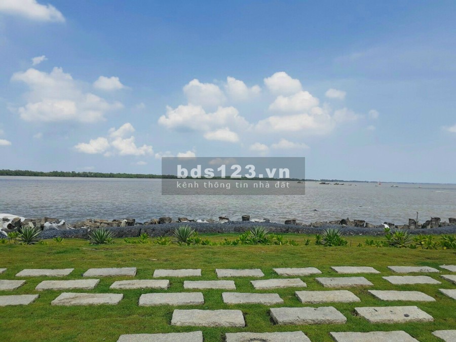 Bán lô đất mặt tiền đường lớn chiết khấu ngay 3% khi đặt cọc trong tuần này, khu công nghiệp