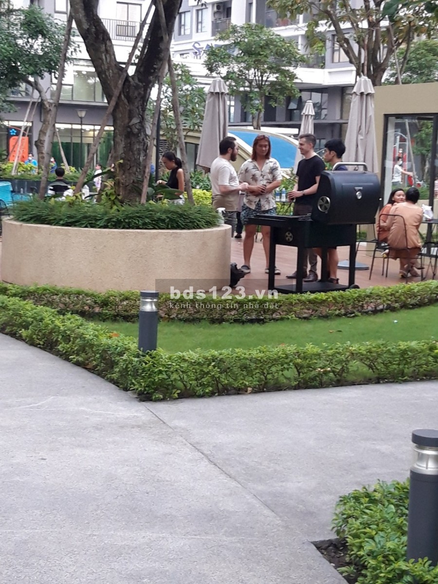 Cần cho thuê căn hộ chung cư Safira Khang Điền diện tích 50m2, 1 pn, giá 5.5 triệu/tháng