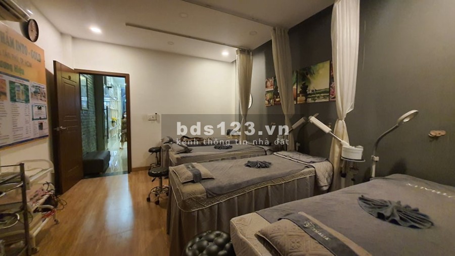 Nhà mặt tiền đối diện Aeon Mall đang thuê KD hơn 30 triệu/tháng giá bán 9,7 tỷ, lh 0921990402