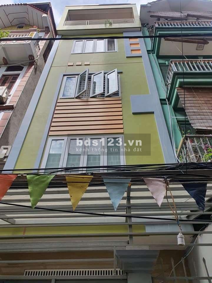 Cần tiền bán gấp căn nhà 64 m2, 5 tầng tại Phố Trần Thái Tông Cầu Giấy- hơn 5 tỷ