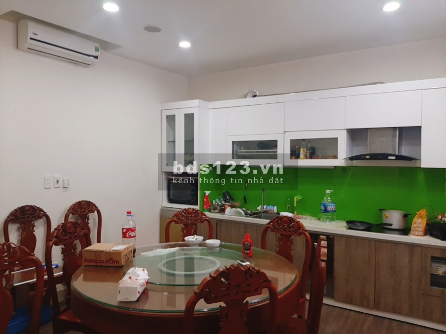 Mặt phố Nguyễn Văn Lộc kinh doanh ô tô tránh Đang trên đường! 40m2, 5 tầng giá 7.4 tỷ