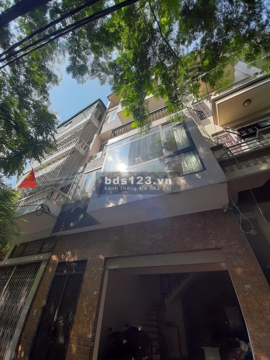 Mặt phố Nguyễn Văn Lộc kinh doanh ô tô tránh Đang trên đường! 40m2, 5 tầng giá 7.4 tỷ